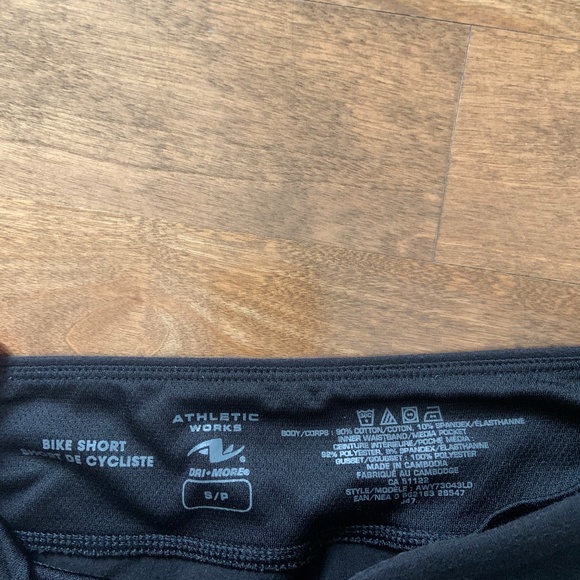 Black Biker Shorts Size small - Picture 3 of 3